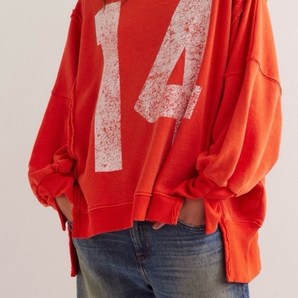 WE THE FREE by FP: Camden Graphic #14 Sweatshirt NWT - Picture 5 of 10